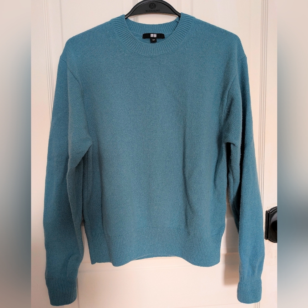 Uniqlo Wool Sweater